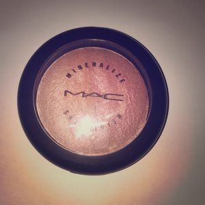 MAC MSF in Blonde LE