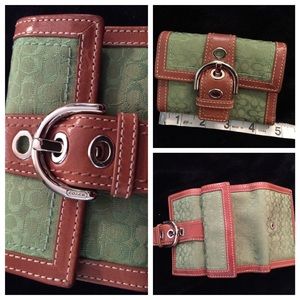 Authentic Coach wallet. Green with brown leather