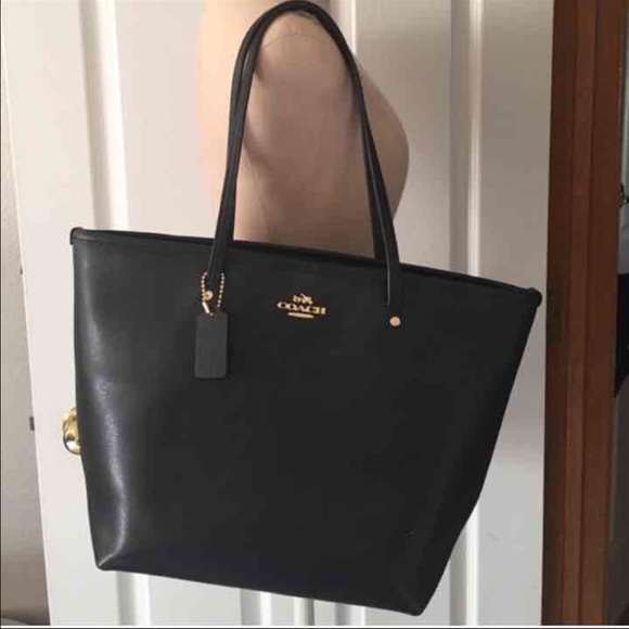 NWT! Coach Large Crossgrain Taxi Tote!