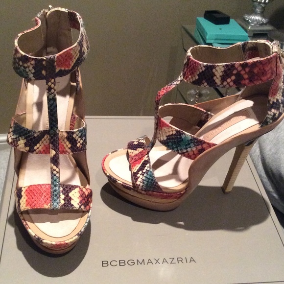 BCBG MAXAZRIA Sandal