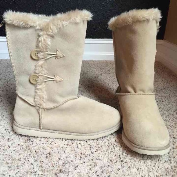 🙅🏼SOLD🙅🏼Brown Tan Fur Boots