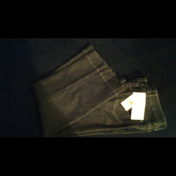 Pants - Picture 2 of 3