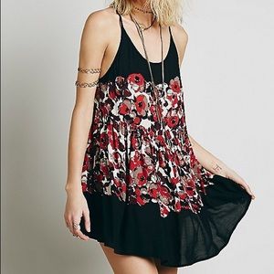 Free People Shortie Slip NWT - Black Combo- SZ L