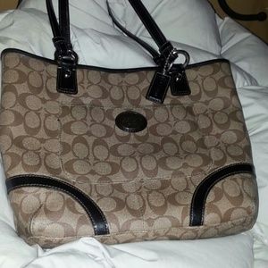 Medium size coach purse