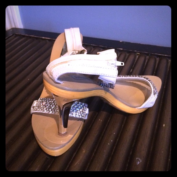 Dollhouse rhinestone heels 🎉