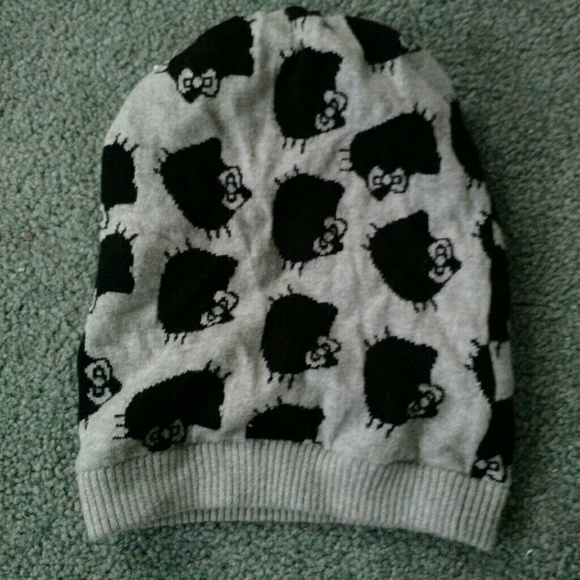 Hello kitty beanie