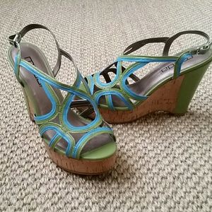 **SOLD**    Very cute strapy
