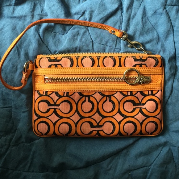 Coach Poppy wristlet