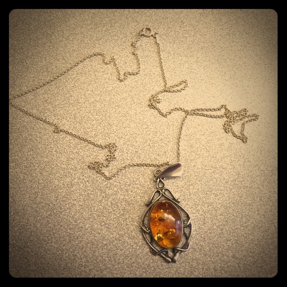 Amber and silver necklace 21"