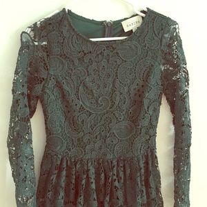 Emerald green Sabine lace dress!