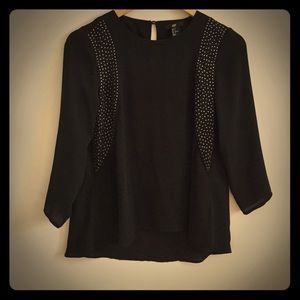 Flowy black top!