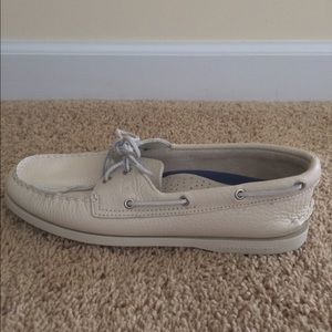 Sperry top-sider boat shoe