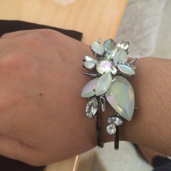 Erickson Beamon Rocks bracelet - Picture 4 of 4