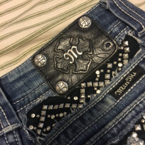 Miss Me Jeans - Picture 2 of 3