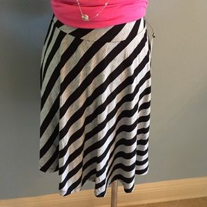 Fit & Flare striped skirt
