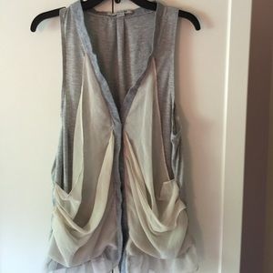 Cute button up flare tank top!