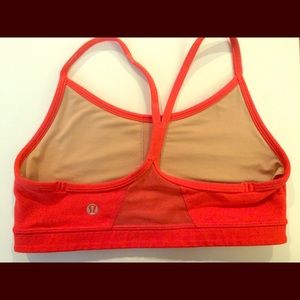 🎀🎀Lululemon Coral Crop Bra Top Size 4🎀🎀