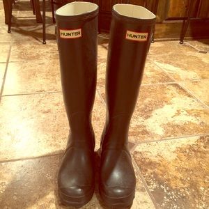 Hunter rain boot (chocolate brown)
