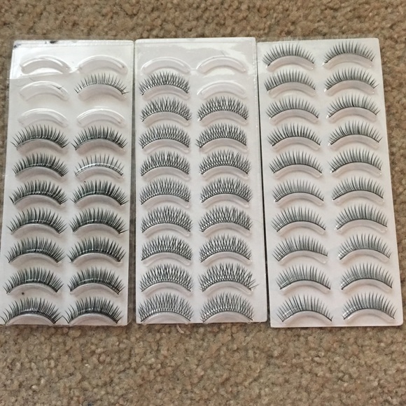 💋 50+ Pairs of Eyelashes 💋 - Picture 3 of 3