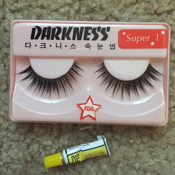 💖 Two Pairs of Eyelashes 💖 - Picture 3 of 3