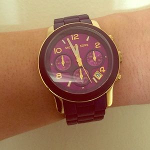 Michael kors purple watch