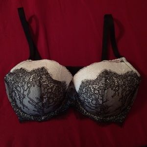 Victoria secret 34DD bra