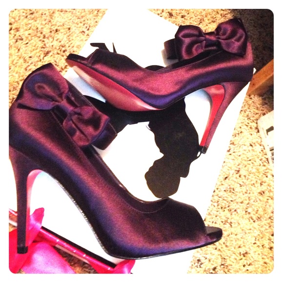 Plum heels