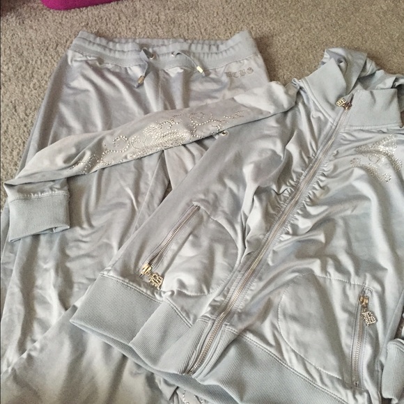 bcbg jogging suits