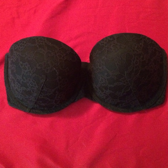 34DD Victoria secret bra