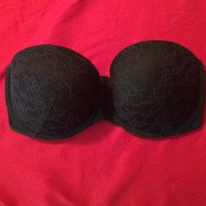 34DD Victoria secret bra