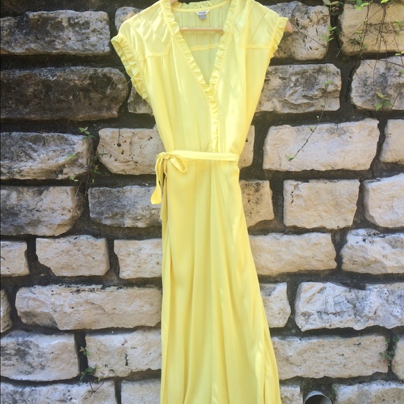 Fossil yellow gown