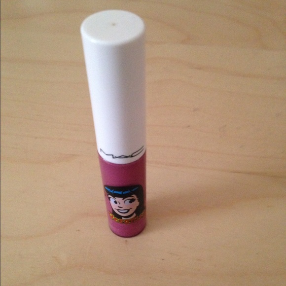 MAC Mall Madness Lip gloss