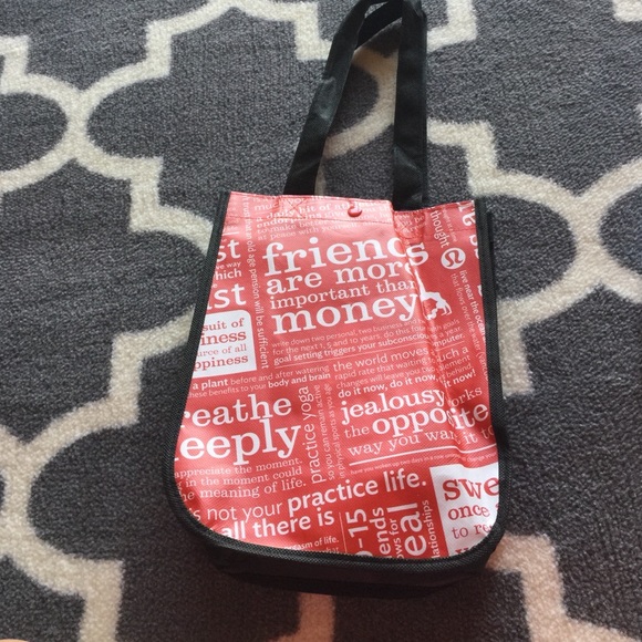 Lulu lemon small bag brand new