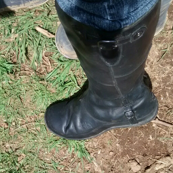 The north face black boots!