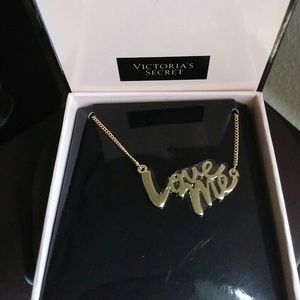 ❤VICTORIAS SECRET NECKLACE❤
