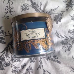 AUTUMN NIGHT