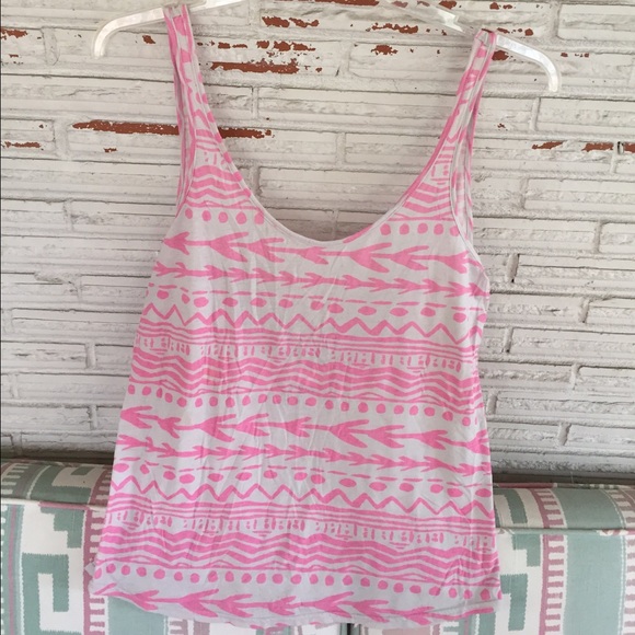 Victoria's Secret PINK low back tribal tank top!