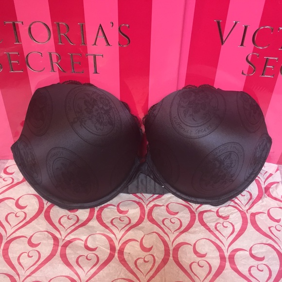 ❤️❤️SOLD!❤️❤️Victoria's Secret  black push-up bra