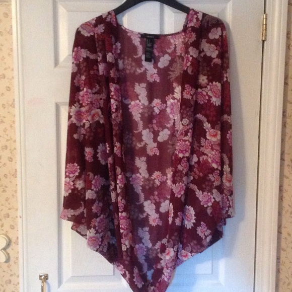 Forever 21 Tops - Floral kimono
