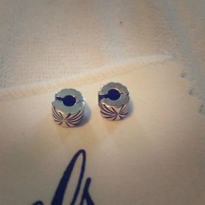 2 starburst pandora clips