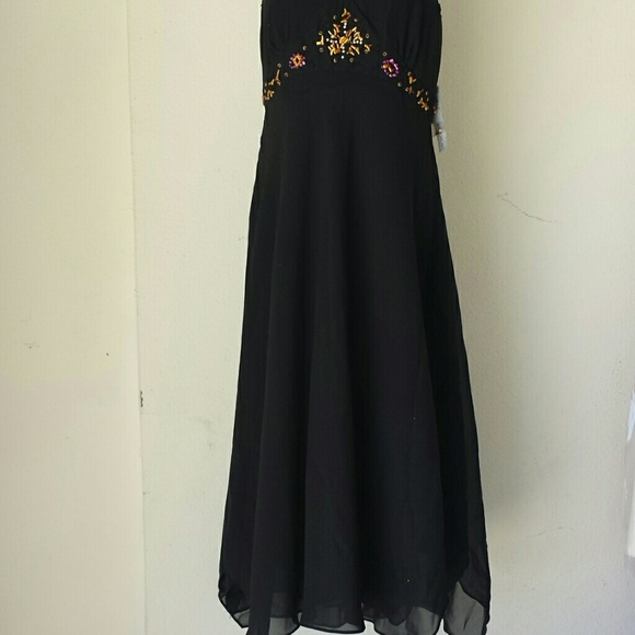 😁SOLD OUT🤣Clearance. beautiful black dress. NWT - Picture 3 of 4