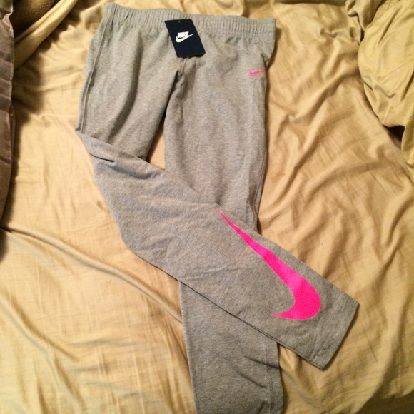 NWT Nike cotton leggings Girls Large