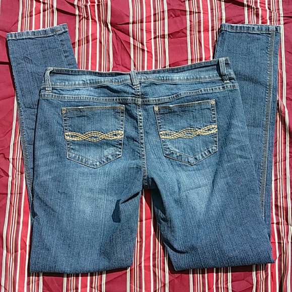 Bongo Skinny Jean's, Size 13 - Picture 2 of 3