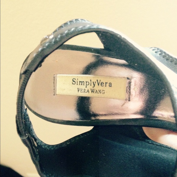 Simply Vera Vera Wang Slingback Platform - Picture 4 of 4