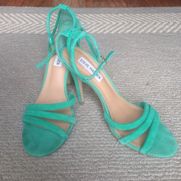 Bundle for aljblack-Steve Madden sandals and shoes