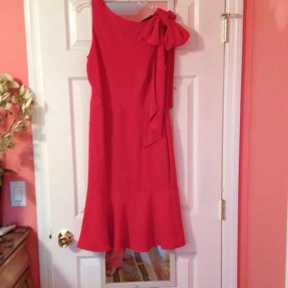 Dress - Picture 2 of 4