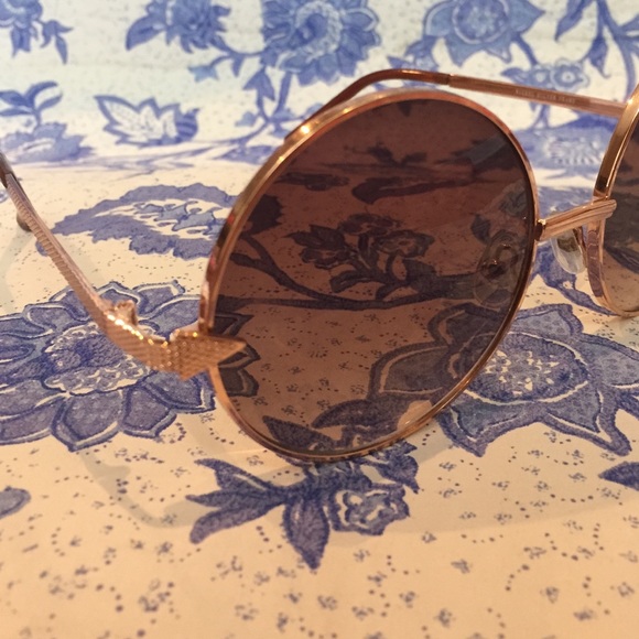 large, round sunglasses