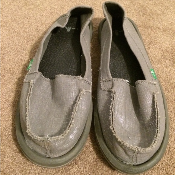 Sanuks