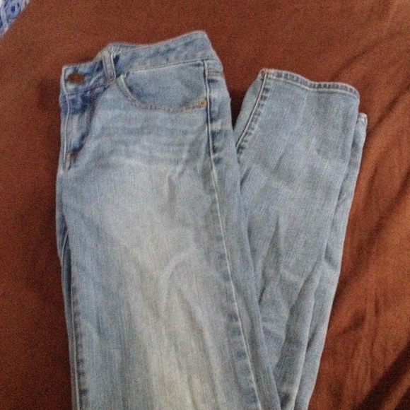 American Eagle skinny jeans!