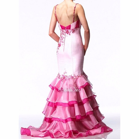 Absolutely stunning mermaid prom dress - Picture 2 of 16